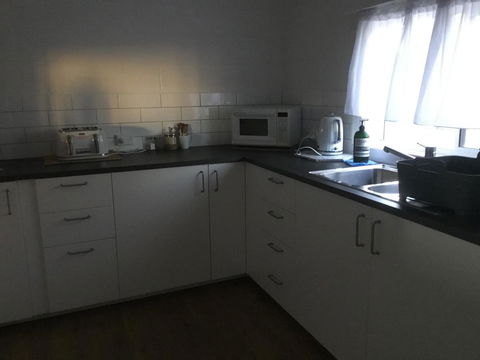35 Trevena Road - Your Accommodation 5