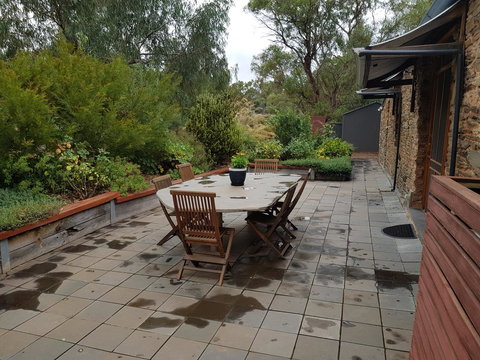 William Hunt's Retreat - Cypress Studio - Your Accommodation 6