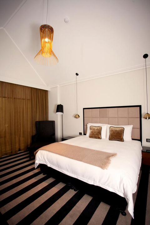 Ellen Hotel - Your Accommodation 15