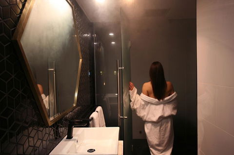 Ellen Hotel - Your Accommodation 6