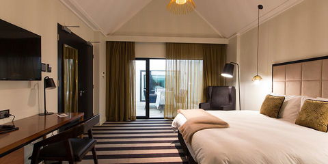 Ellen Hotel - Your Accommodation 16