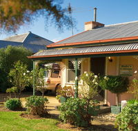 Ruby's Cottage - Your Accommodation