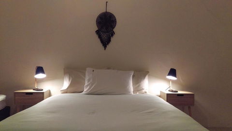 Desert Gum Retreat Gough St - Your Accommodation 19