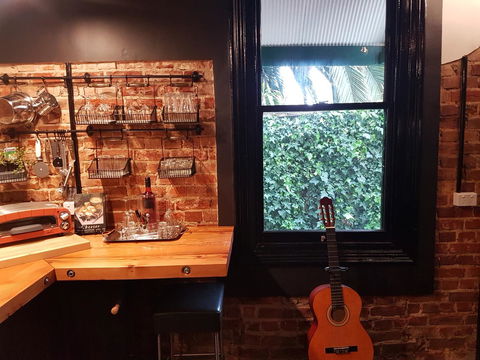 Possum Cottage - Your Accommodation 0