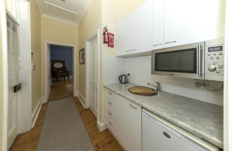 Yankalilla Bay Homestead - Your Accommodation 7