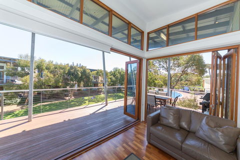 South Shores Villa 52 - Your Accommodation 6