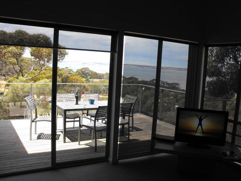 Saar River House - Your Accommodation 24
