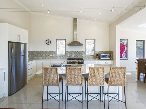 Saar River House - Your Accommodation 11