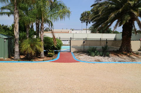 Renmark Motor Inn - Your Accommodation 4