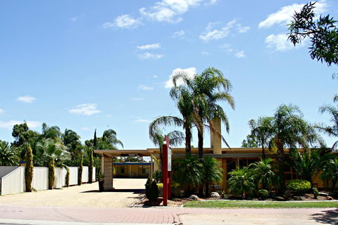 Renmark Motor Inn - Your Accommodation 12