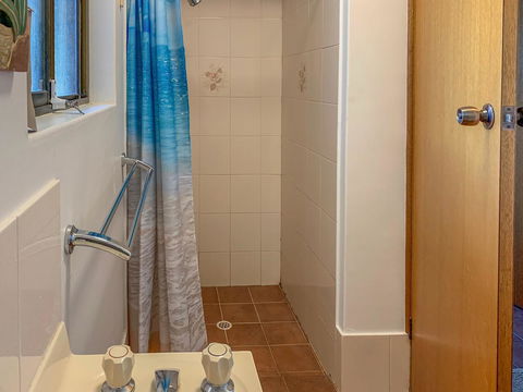 Seacroft - Your Accommodation 11