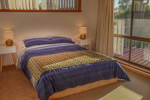 Seacroft - Your Accommodation 8