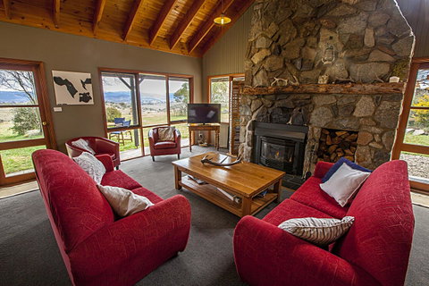 Eagles Range - Your Accommodation 4