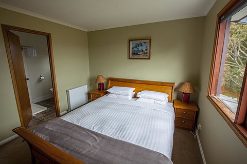 Eagles Range - Your Accommodation 9