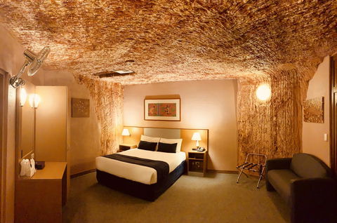 Desert Cave Hotel - Your Accommodation 11