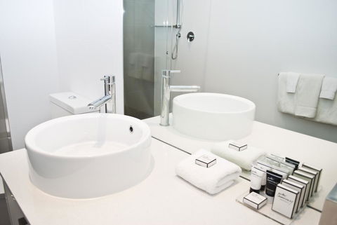Mawson Lakes Hotel - Your Accommodation 4