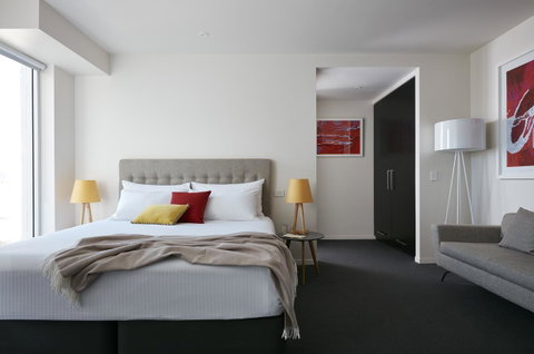 Art Series - The Watson - Your Accommodation 14