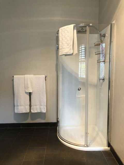 Belmore Cottage - Your Accommodation 12