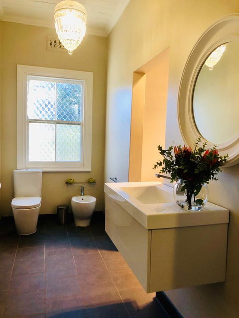 Belmore Cottage - Your Accommodation 13