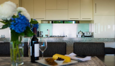 The Roozen Residence - Your Accommodation 7