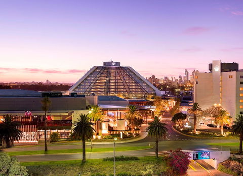 Crown Metropol Perth - Your Accommodation 5