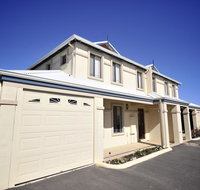 Palm Beach Manor - Your Accommodation