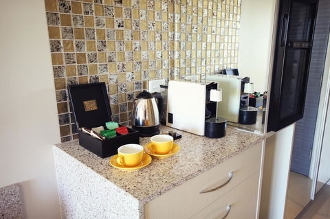 Swan River Hotel - Your Accommodation 35