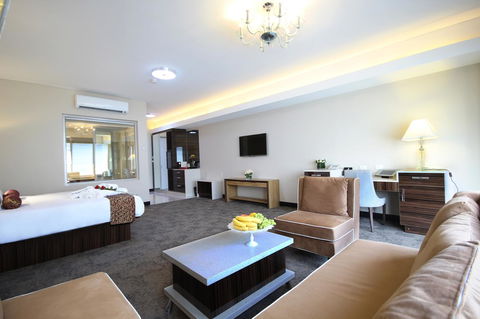 Swan River Hotel - Your Accommodation 41