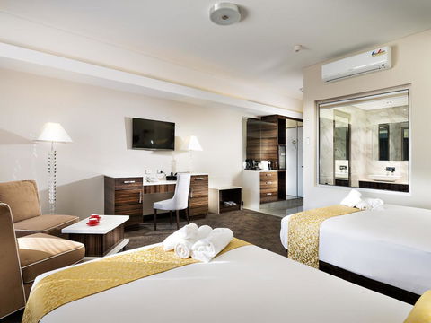 Swan River Hotel - Your Accommodation 22