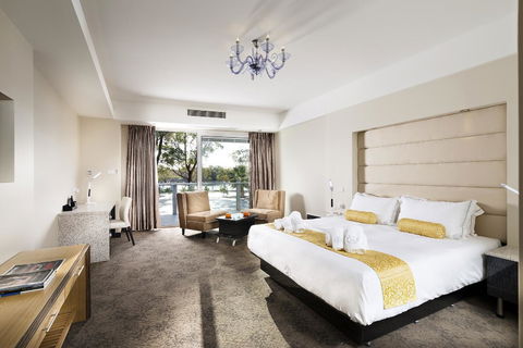Swan River Hotel - Your Accommodation 40