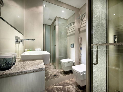 Swan River Hotel - Your Accommodation 13