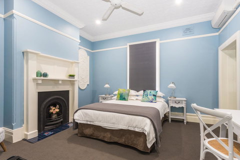 Blue Door Apartments - Your Accommodation 17