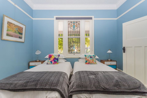 Blue Door Apartments - Your Accommodation 8