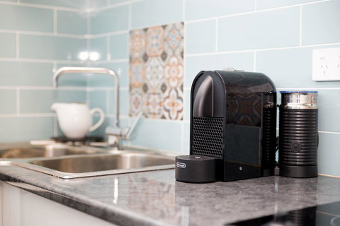 Blue Door Apartments - Your Accommodation 6