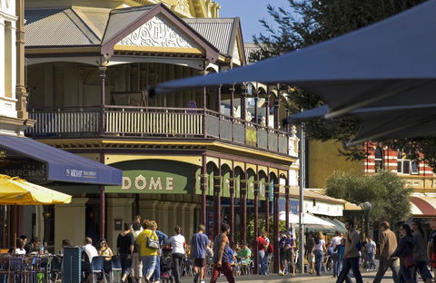 Captain\'s Heritage Cottage - Central Fremantle 2 Bedroom Historic Cottage - Your Accommodation 20