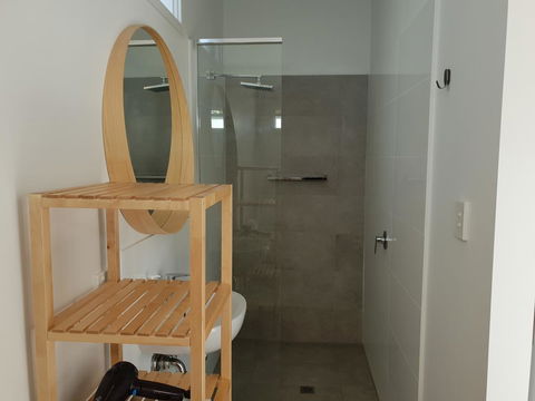 Captain\'s Heritage Cottage - Central Fremantle 2 Bedroom Historic Cottage - Your Accommodation 12