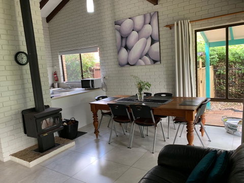 Beachside Prevelly Villas - Your Accommodation 5