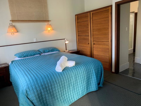 Beachside Prevelly Villas - Your Accommodation 20