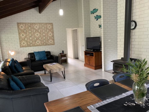 Beachside Prevelly Villas - Your Accommodation 4