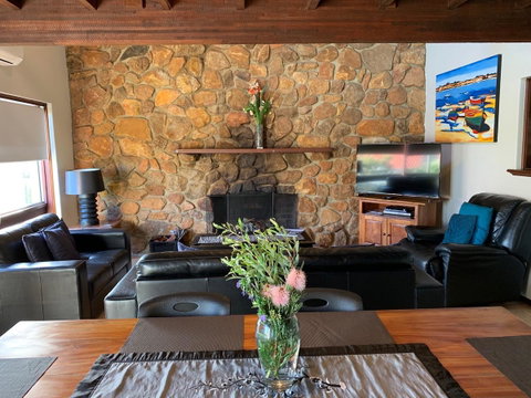 Beachside Prevelly Villas - Your Accommodation 17