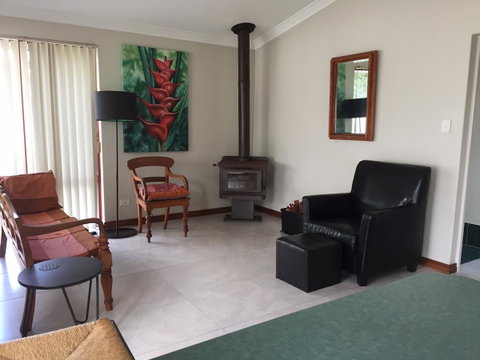 Beachside Prevelly Villas - Your Accommodation 36