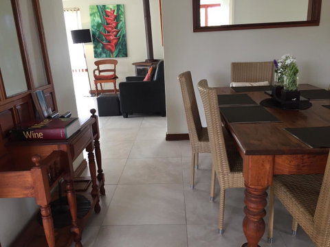 Beachside Prevelly Villas - Your Accommodation 35