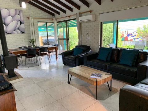 Beachside Prevelly Villas - Your Accommodation 3