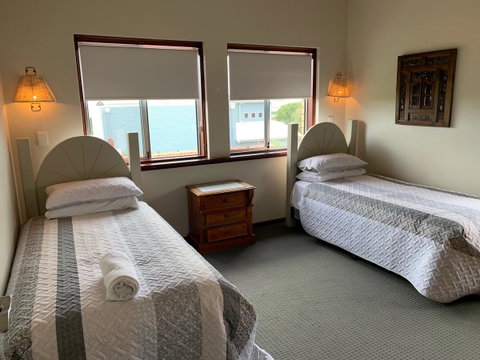 Beachside Prevelly Villas - Your Accommodation 26