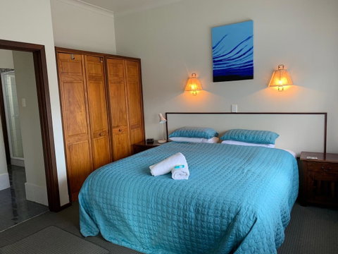 Beachside Prevelly Villas - Your Accommodation 28
