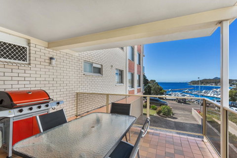 Laman Lodge, Unit 2, 15 Laman Street - Your Accommodation 12