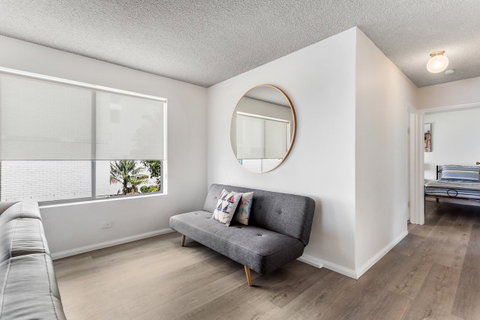 Laman Lodge, Unit 2, 15 Laman Street - Your Accommodation 4