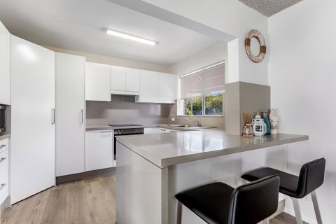 Laman Lodge, Unit 2, 15 Laman Street - Your Accommodation 6
