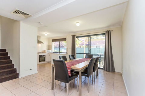 Country Comfort Perth - Your Accommodation 20