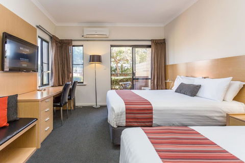 Country Comfort Perth - Your Accommodation 32